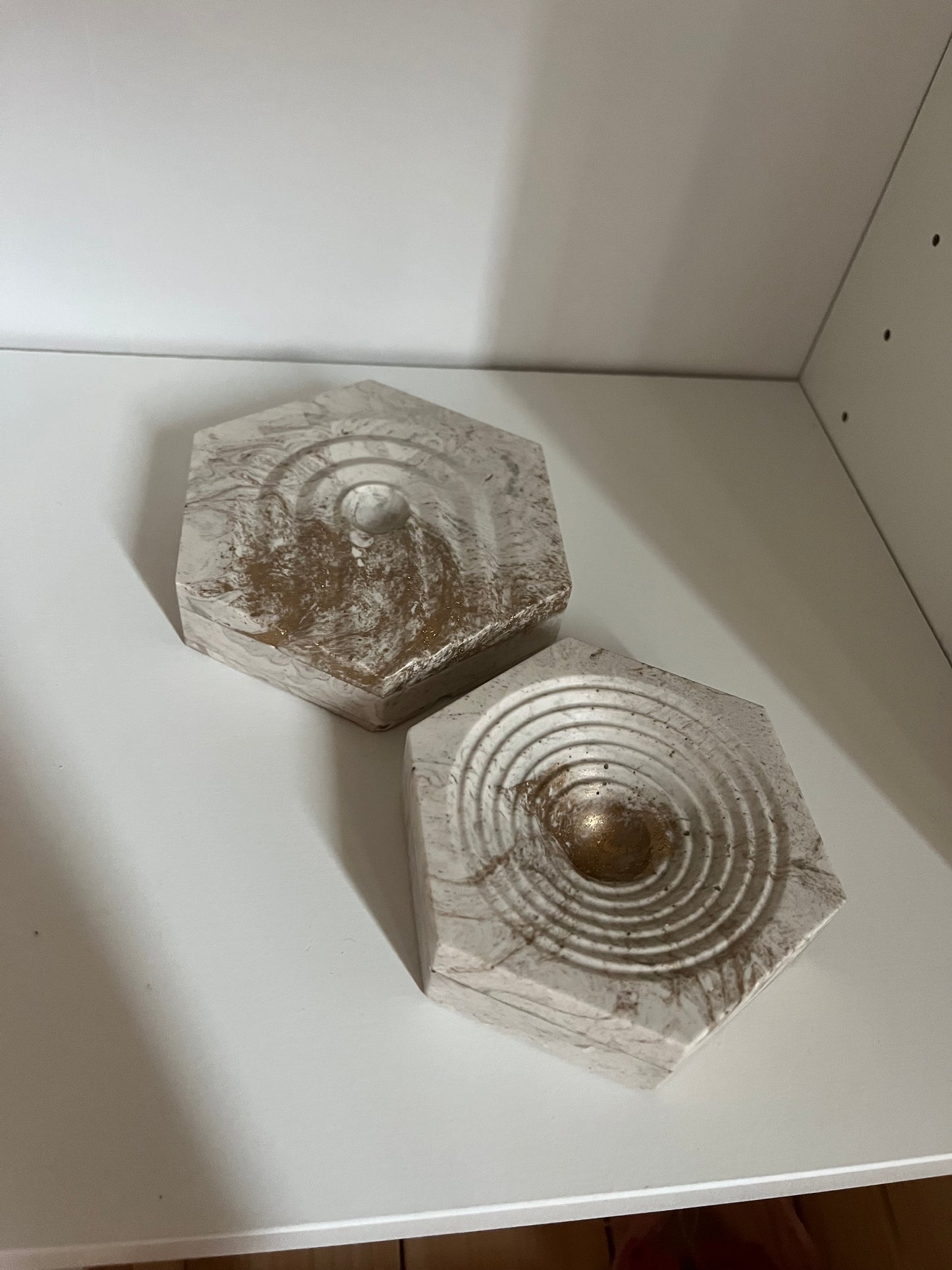 Dépose Bijoux Hexagonaux