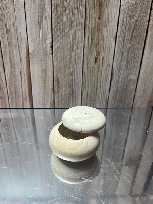 Petite Boite à Bijoux avec Capuchon ou Photophore